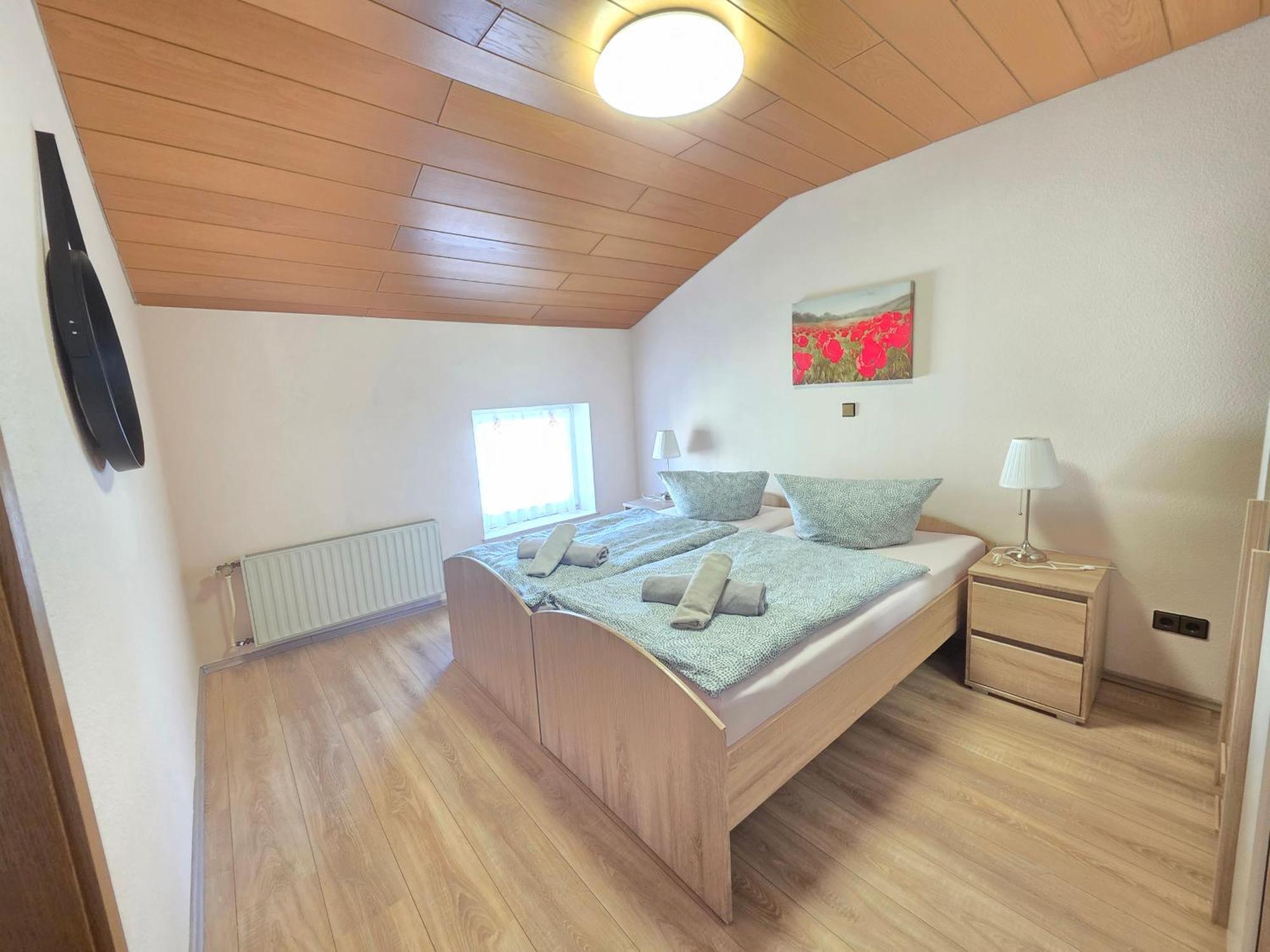 Elena Flat Mohn Duisburg Zentrum Bagian luar foto