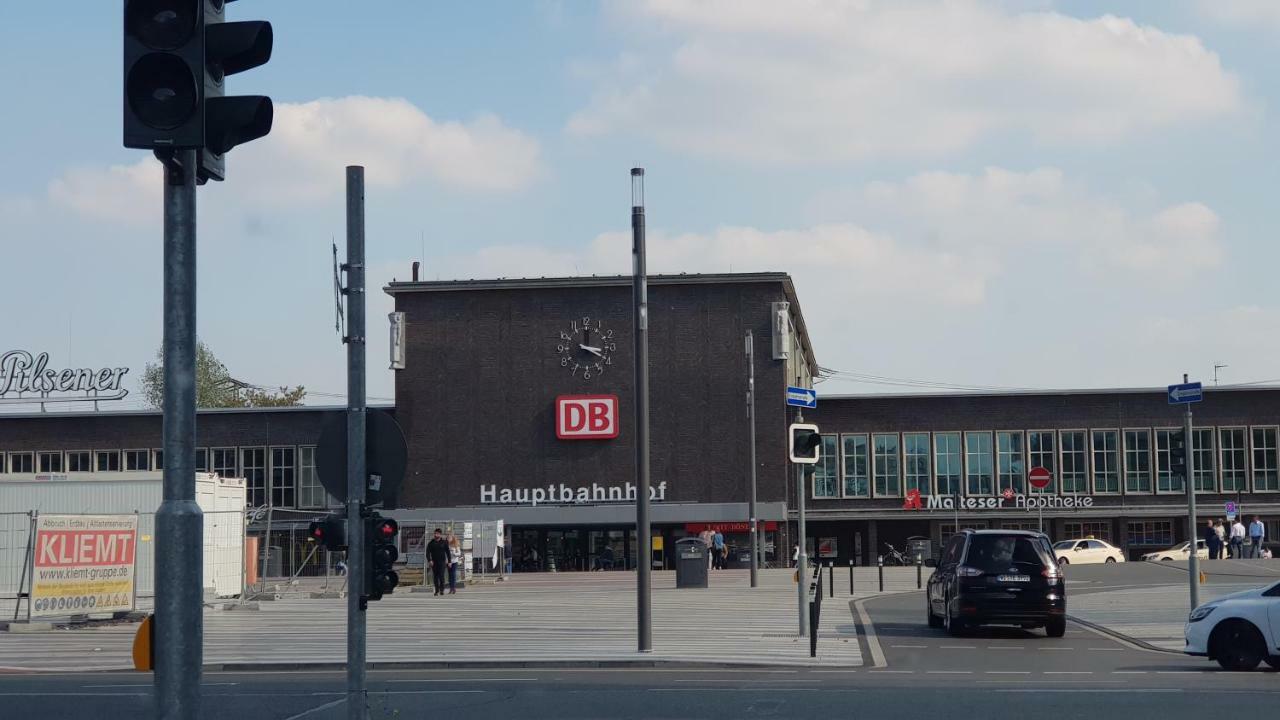Elena Flat Mohn Duisburg Zentrum Bagian luar foto