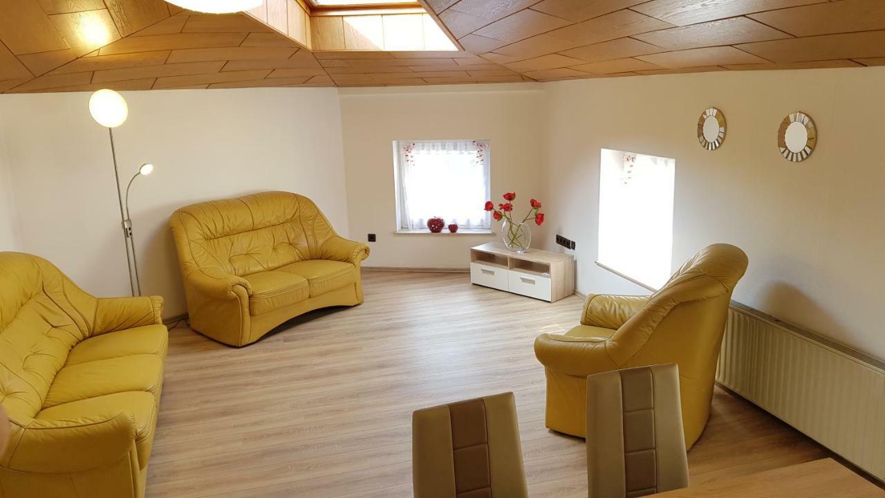 Elena Flat Mohn Duisburg Zentrum Bagian luar foto